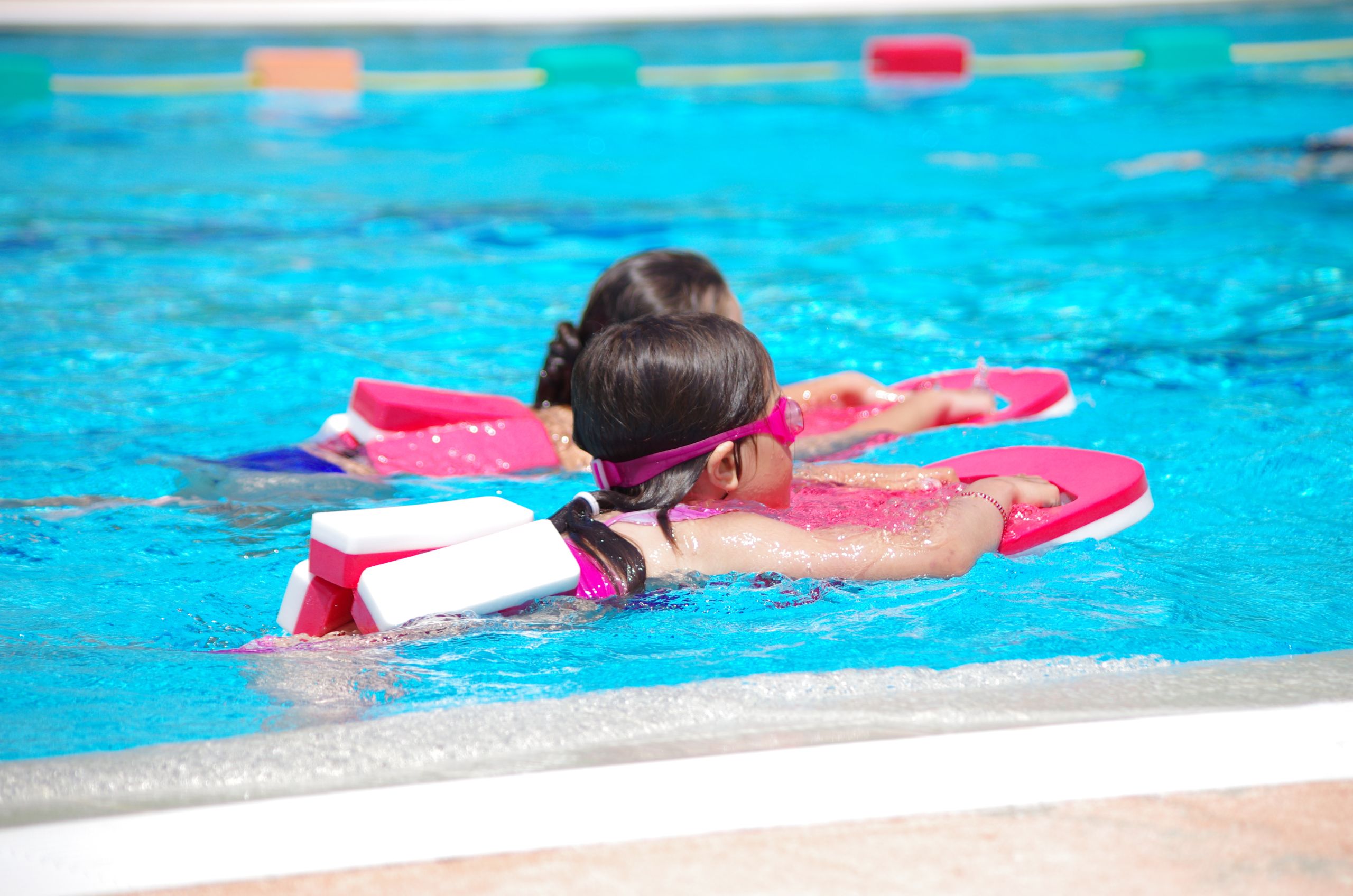 cours de natation en piscine